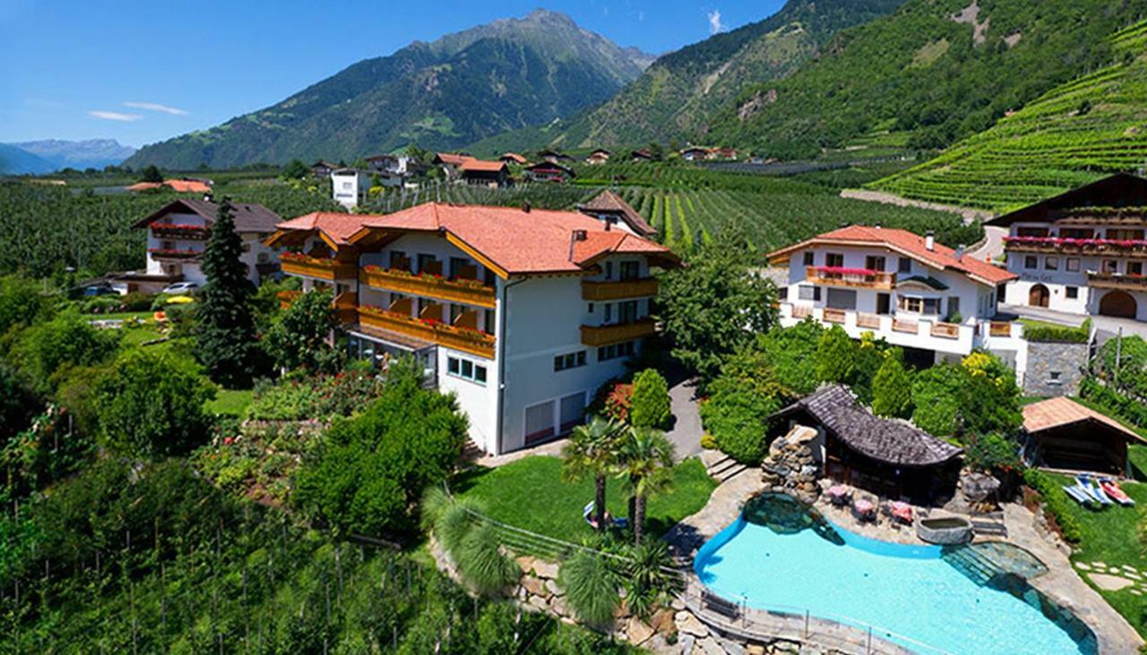 Seppmair Hotel Lagundo Exterior photo